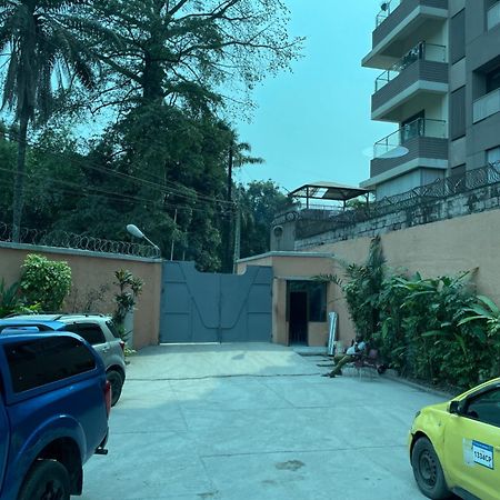 Pyramide II Hotel Kinshasa Eksteriør billede